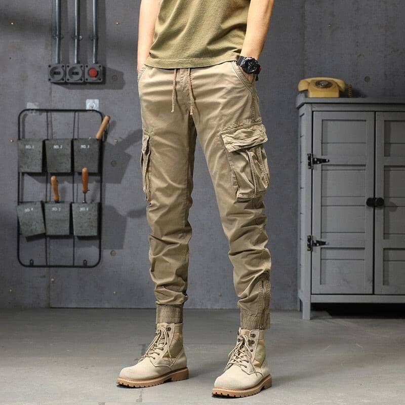 [COMPRE 1 E LEVE 2] - Calça Elite™ com Design Tático / A calça do homem que adora se aventurar!